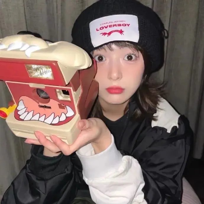 后备箱里的女孩